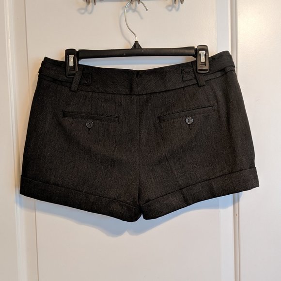 EXPRESS Black Dress Shorts Pleated EUC - Picture 3 of 5